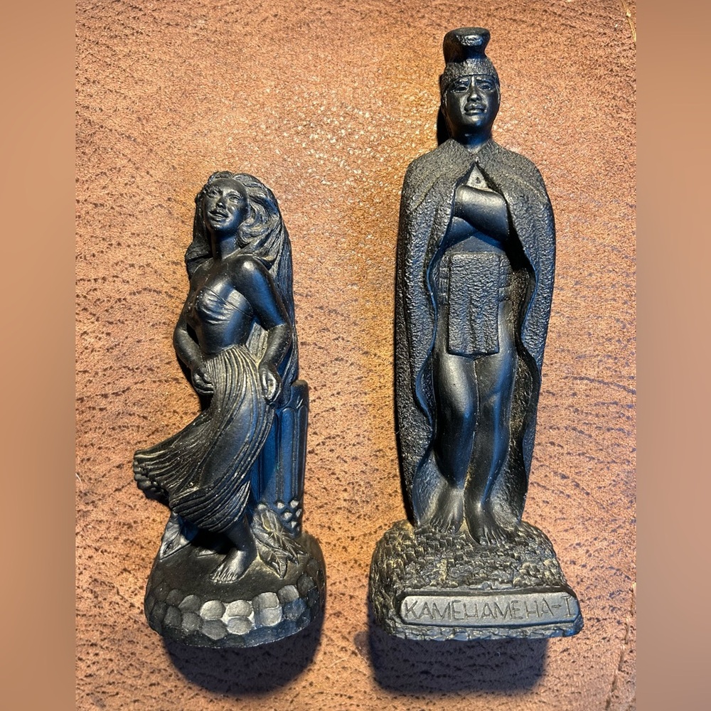 2 Vintage Hawaiian Coco Joe’s Lava Figurines - King Kamehameha & Hula Girl